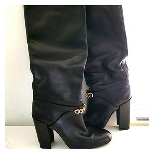 Beautiful Yves saint Laurent boots